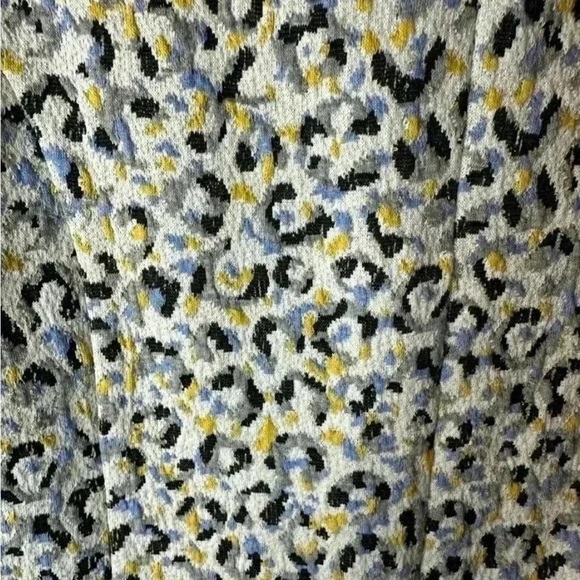 Anthropologie MAEVE Leopard Jacquard Pencil Skirt
Size XL NWT - Picture 5 of 6